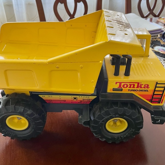 Tonka Toys Vintage Yellow Tonka Dump Truck Xmb975 Turbodiesel Metal